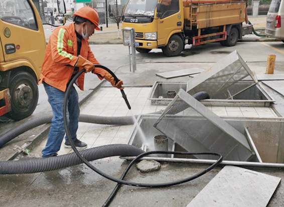 炉霍隔油池清理